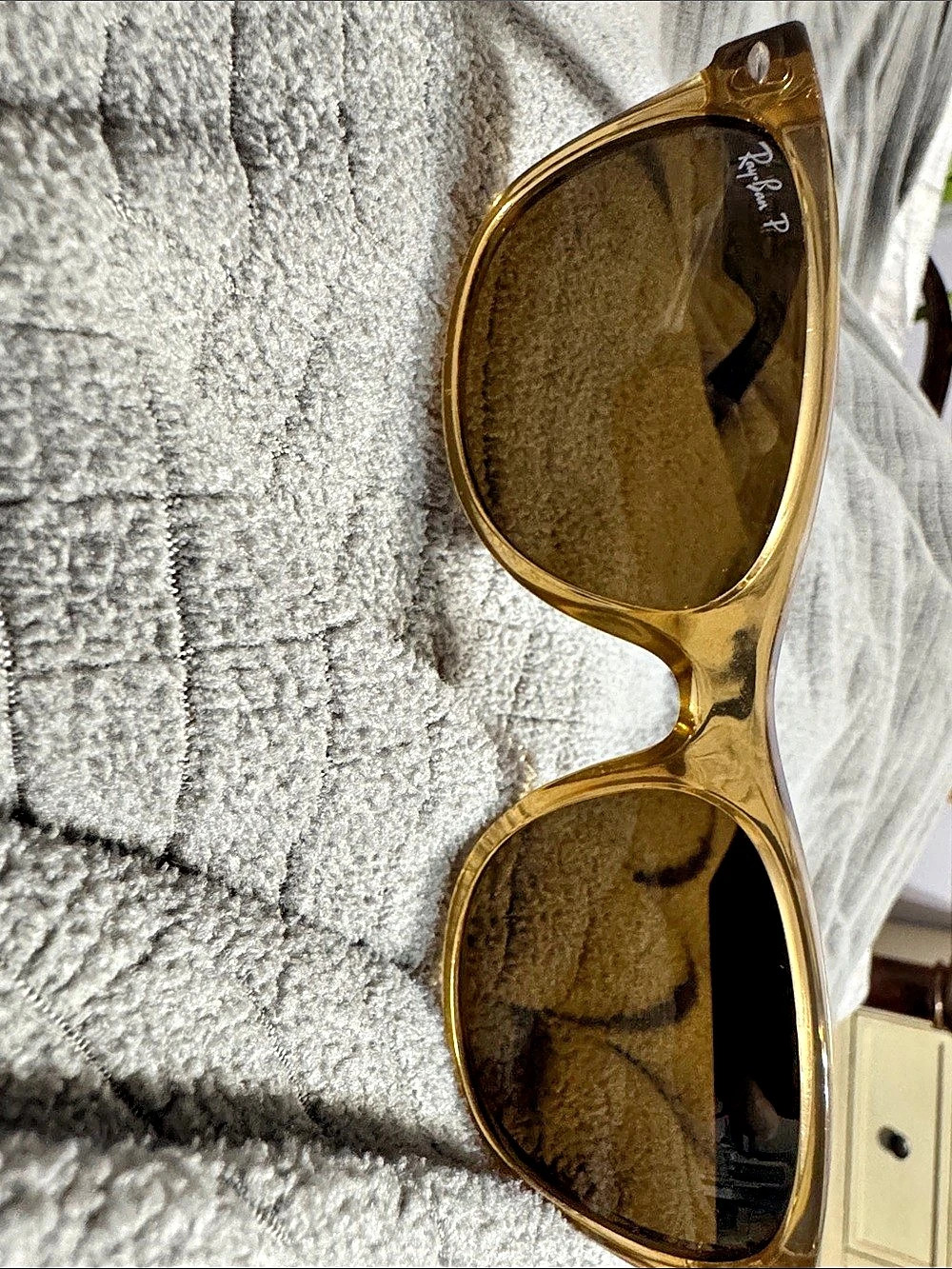 Ray-Ban New Wayfarer Polarized Sunglasses in Brown & Black